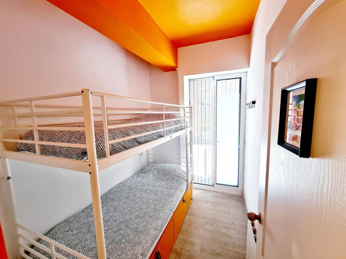 Arc House Gracia Hostel Barcelona Exterior photo