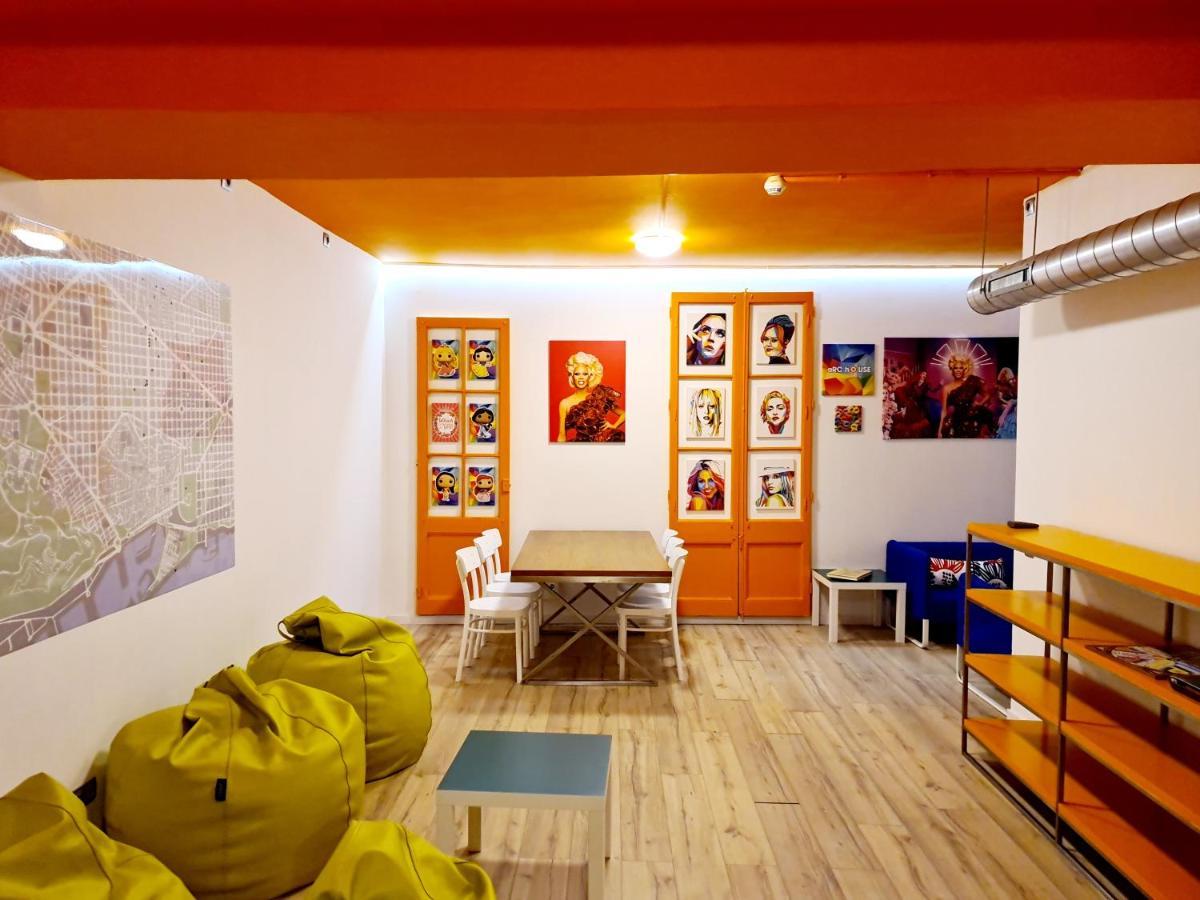 Arc House Gracia Hostel Barcelona Exterior photo